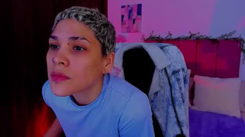 Snapshot of laura_r23 chatting on October 20, 6:44 pm Laura Rose online show from October 20, 6:44 pm