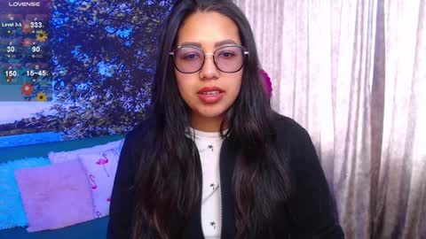 Hello LauraVega   Ill be back on 1212 online show from December 19, 2:02 pm