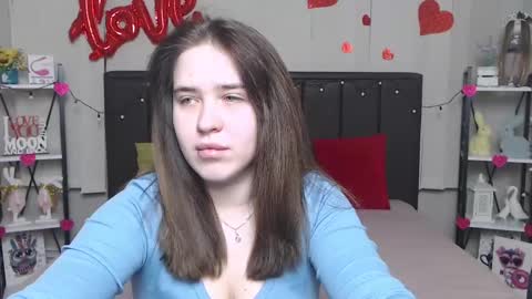 LauraHlot online show from March 9, 6:11 pm