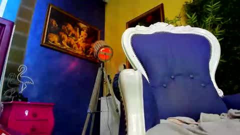 lauraine14wollenberg online show from May 4, 11:14 am