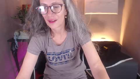 Laura Sofia online show from January 31, 7:11 pm