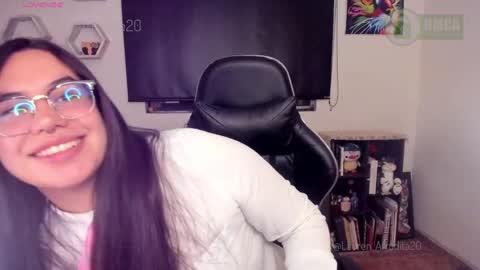 Snapshot of lauren_afrodita chatting on September 19, 12:20 am Im Lauren independent model online show from September 19, 12:20 am