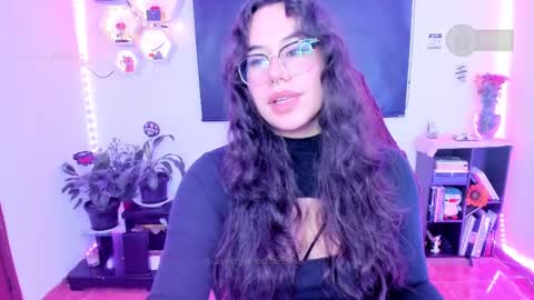 Snapshot of lauren_afrodita chatting on February 20, 2:07 am Im Lauren independent model online show from February 20, 2:07 am