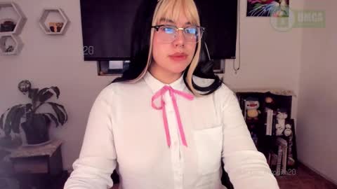 Snapshot of lauren_afrodita chatting on September 23, 2:32 am Im Lauren independent model online show from September 23, 2:32 am