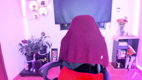 Snapshot of lauren_afrodita chatting on February 26, 12:09 am Im Lauren independent model online show from February 26, 12:09 am