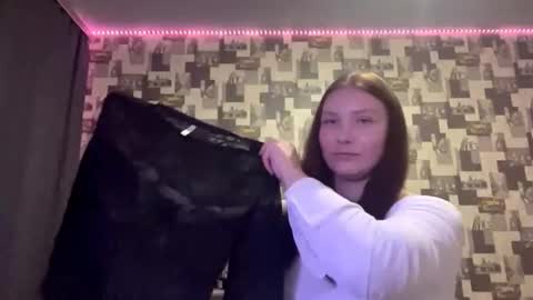 Snapshot of laurenjungling chatting on September 10, 4:51 pm Hannah online show from September 10, 4:51 pm