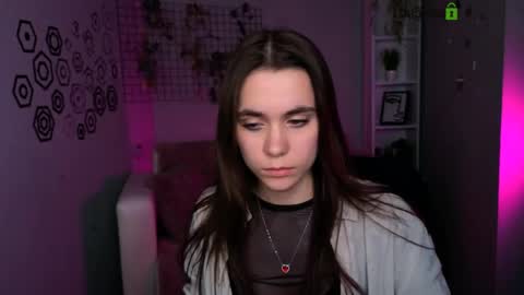 Laure online show from April 19, 6:10 pm