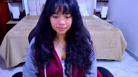 laurent online show from October 4, 3:45 am