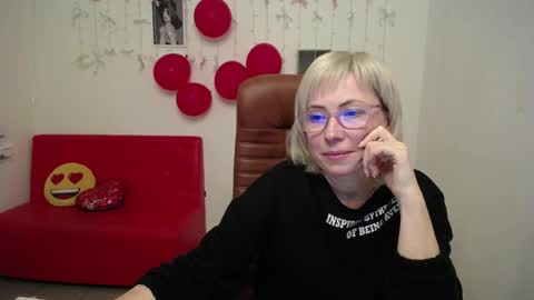 Lauren online show from January 16, 1:07 pm