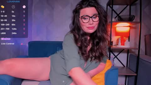 Snapshot of laverna_black chatting on December 24, 3:16 am Laverna online show from December 24, 3:16 am