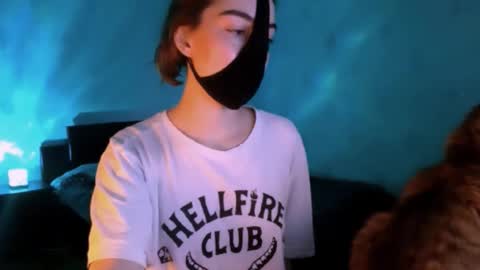 Lavinda online show from November 12, 6:44 am