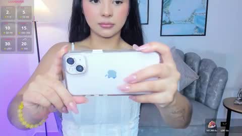 Layla Breezee online show from November 1, 2:43 pm