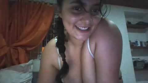 Layla online show from February 1, 2:10 am