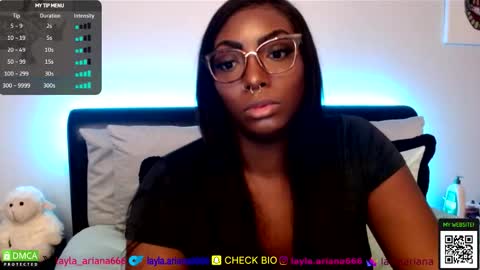 Snapshot of laylaariana chatting on October 24, 2:18 am laylaariana online show from October 24, 2:18 am