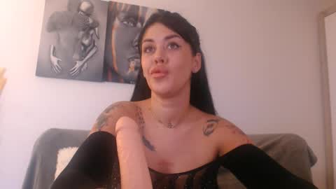 Snapshot of laylacruz chatting on October 14, 5:21 am laylacruz online show from October 14, 5:21 am