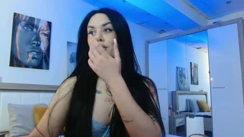 Snapshot of laylacruz chatting on February 8, 6:12 am laylacruz online show from February 8, 6:12 am