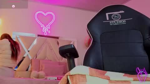 laylafoxy_tay online show from November 3, 3:21 am