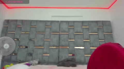 Layla online show from October 9, 4:11 pm