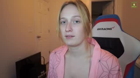 Layla Universe online show from November 26, 5:08 am