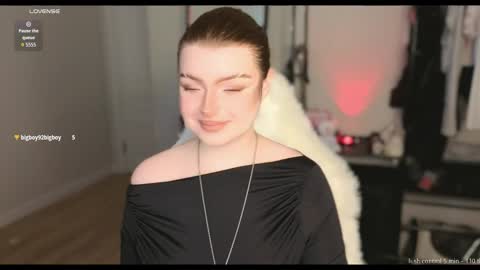lazy girl Lizzy online show from May 17, 9:30 am