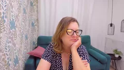 Lea online show from November 3, 5:33 am