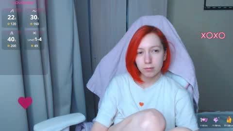 Leah  Gotty online show from December 2, 2:13 am