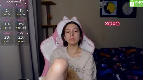 Leah  Gotty online show from December 6, 2:28 pm