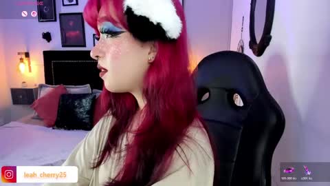 Leah online show from May 7, 5:55 am