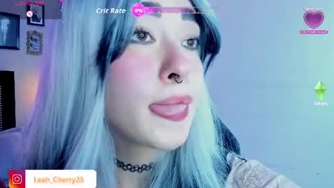 Leah online show from June 30, 9:36 pm