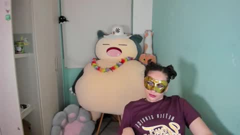 Laura online show from February 28, 3:06 am