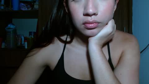 Snapshot of leanaalhub chatting on February 1, 4:14 am leanaalhub online show from February 1, 4:14 am