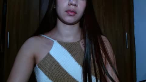 Snapshot of leanaalhub chatting on March 5, 5:07 am leanaalhub online show from March 5, 5:07 am