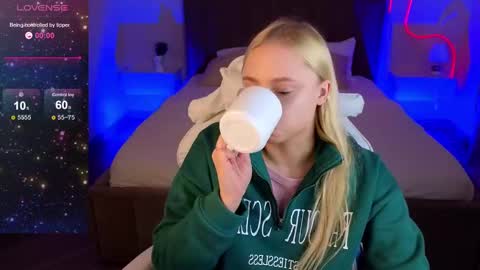 Leana Love online show from January 26, 6:07 am