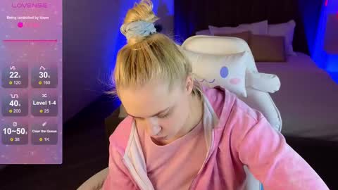 Leana Love online show from January 17, 8:24 am