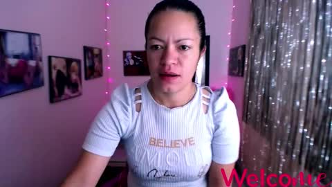 Snapshot of leandra_sex chatting on January 9, 12:52 pm Leandra online show from January 9, 12:52 pm