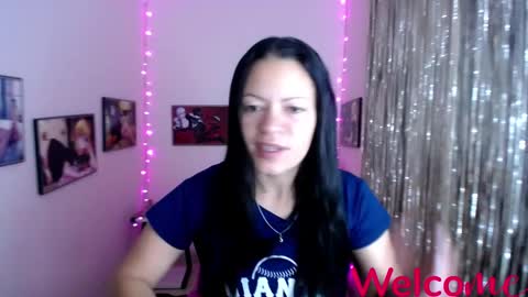 Snapshot of leandra_sex chatting on March 2, 2:15 pm Leandra online show from March 2, 2:15 pm