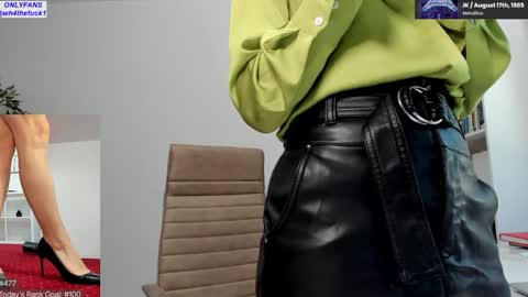 Elle  online show from May 6, 10:08 am
