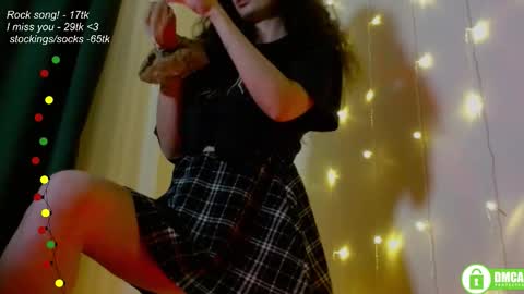 hey Im Leia and I love rock  online show from September 19, 7:24 pm