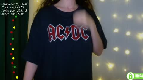 hey Im Leia and I love rock  online show from March 1, 6:21 pm