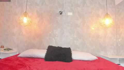 LEIGH ANGELS online show from March 5, 12:17 am