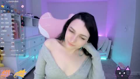 Leighla online show from October 12, 4:15 am