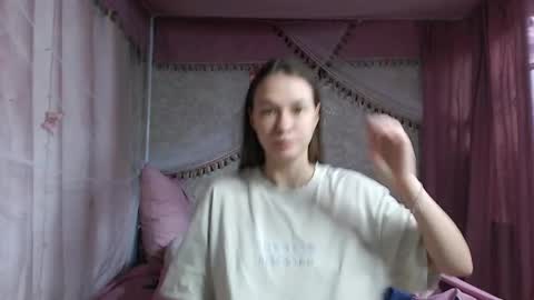 leila_bambi_ online show from November 27, 6:22 pm