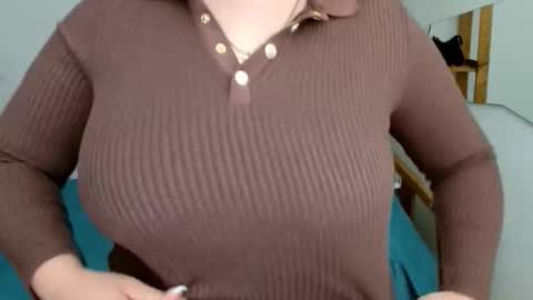 Leila online show from November 4, 9:36 am