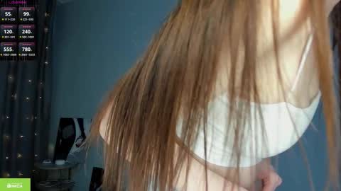 leiladream online show from December 1, 6:17 am