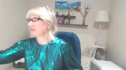 Leila Kinky online show from March 6, 2:29 pm