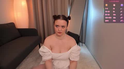 Lela online show from January 16, 1:18 pm