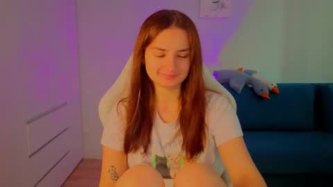 Lelia online show from September 21, 11:53 am