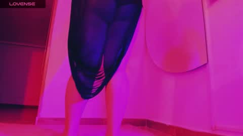 Lenna Kang online show from February 5, 4:04 am