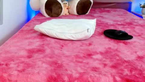 LUCY online show from September 17, 11:47 pm