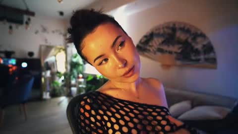 Leo online show from March 12, 4:37 am